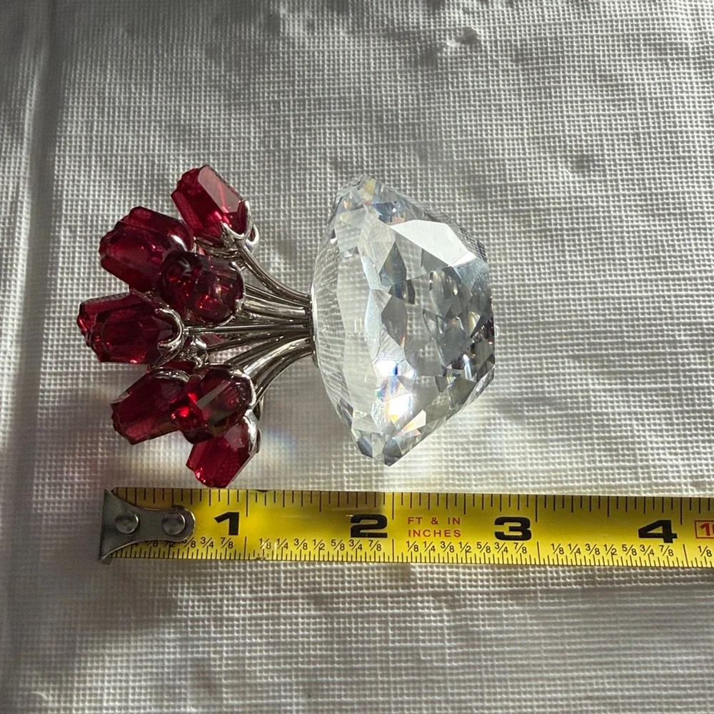 SWAROVSKI VASE OF ROSES Figure SOCIETY JUBILEE ED. 15TH ANNIVERSARY 15 Red Roses